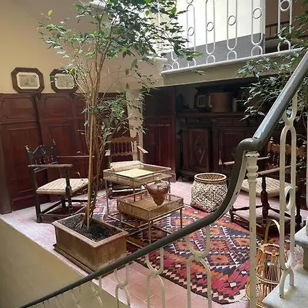 Anselmi - Arteindiretta 住宿加早餐酒店 *